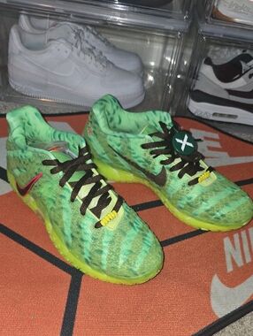 Nike Green Tie-Dye Running Sneakers with Neon Yellow Sole